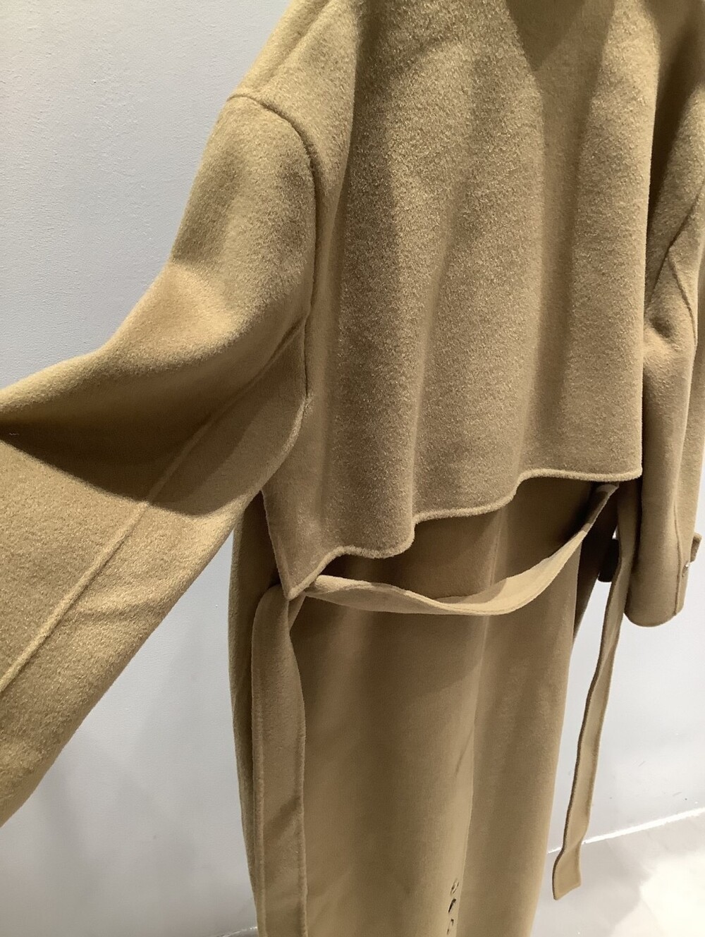 Reiss Arlo Atelier Wool Blindseam Double-Breasted Coat in Khaki - Picture 15 of 16